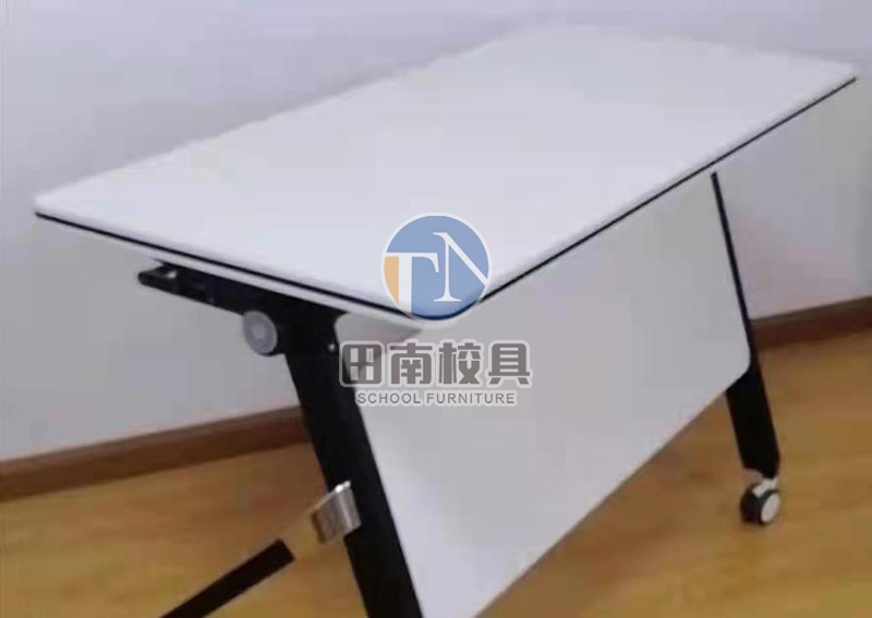折叠课桌椅